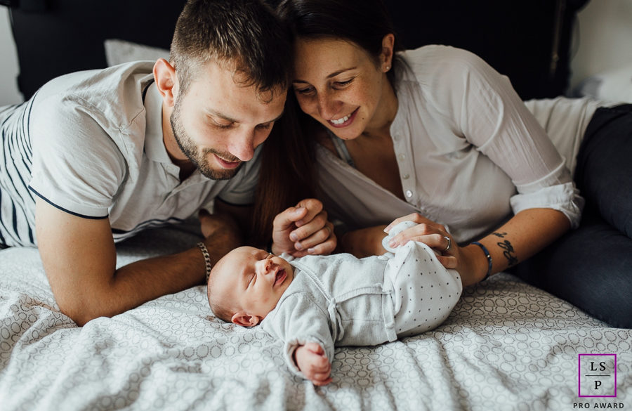 photographe nouveau-né bébé famille lifestyle à domicile savoie chambéry Charlène Aubert