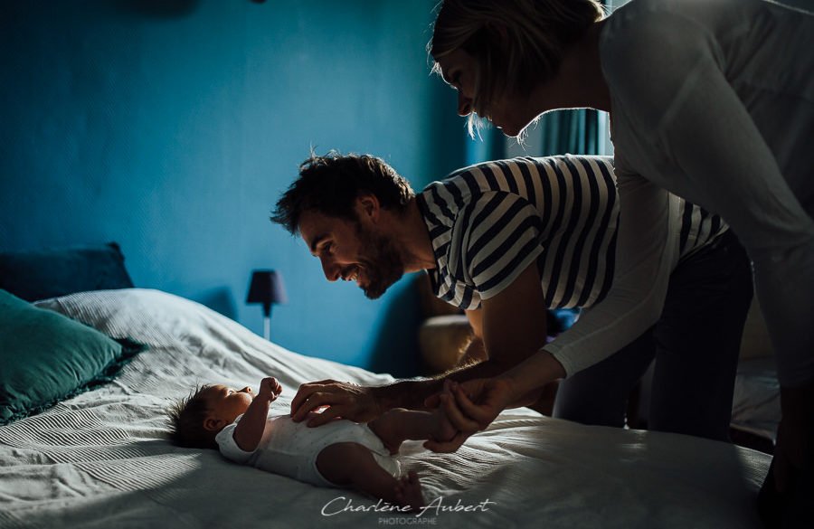 photographe nouveau-né bébé famille lifestyle à domicile savoie chambéry Charlène Aubert