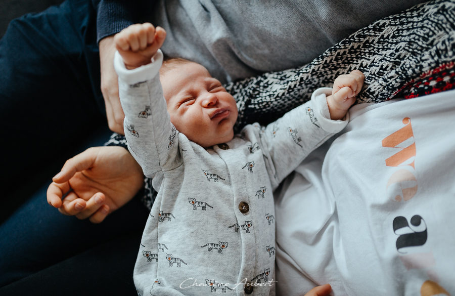 photographe nouveau-né bébé famille lifestyle à domicile savoie chambéry Charlène Aubert
